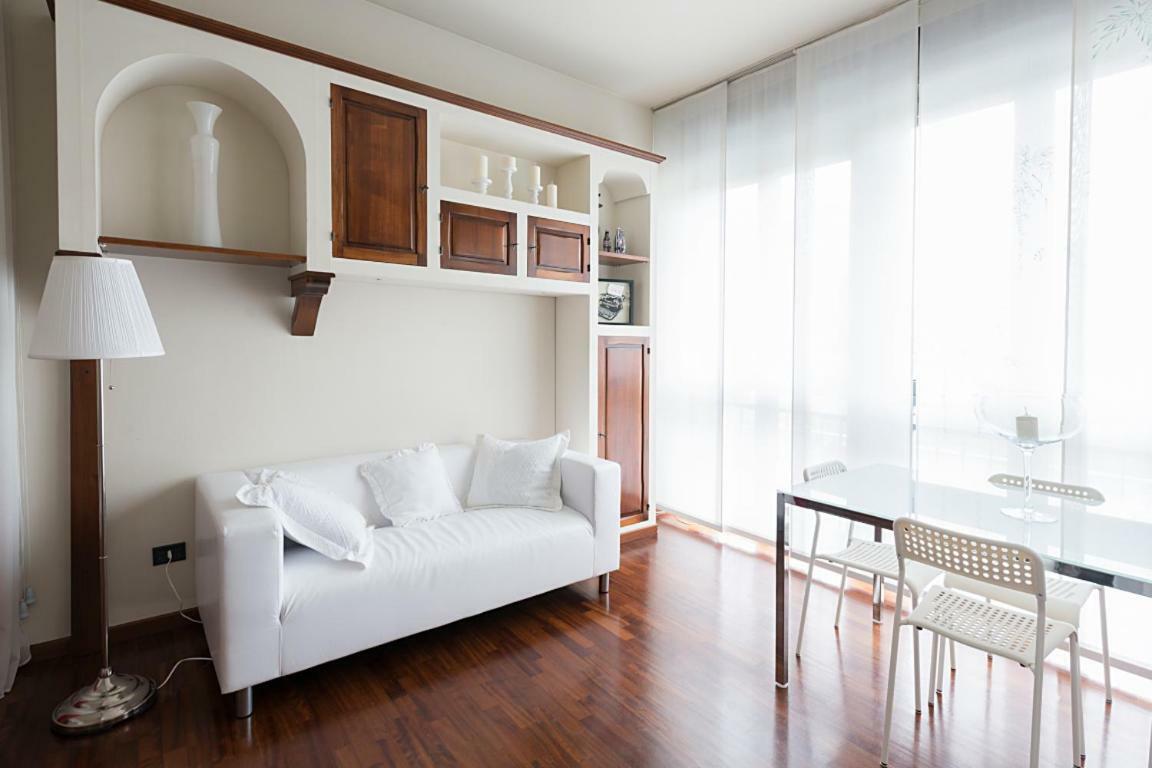 Apartamento Studio Downtown Fantastic Area Milán Exterior foto